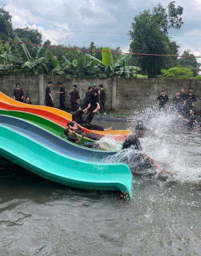 Trượt Nước Tại Đất Thép Farm – Vui Hết Mình, Ướt Sảng Khoái Giữa Miền Quê Củ Chi